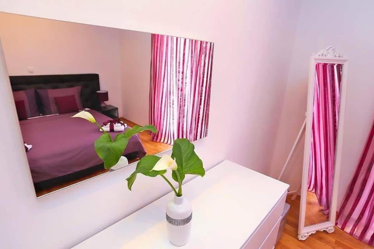 Split Central Retreat Bagian luar foto